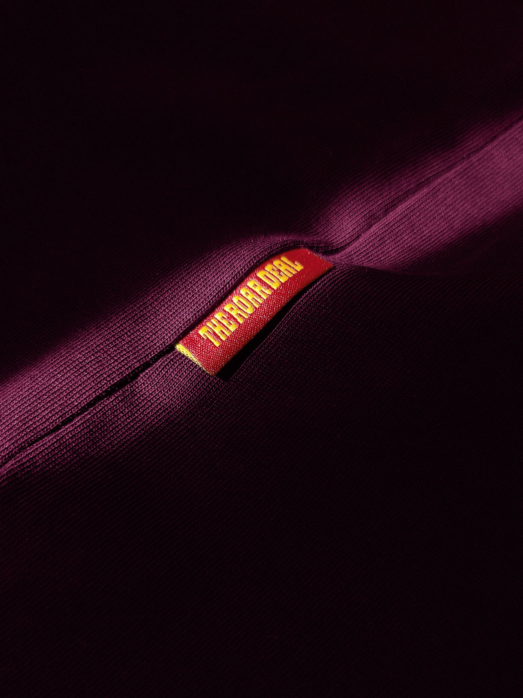 Run Towards The Fire Premiers 2025 T-shirt - Maroon